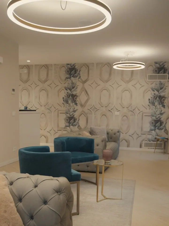 Ci trovi nella via più amata dagli Udinesi
📍Via Mercatovecchio, 1 - Udine

WARM LIKE A HOME
PROFESSIONAL LIKE A HOTEL…