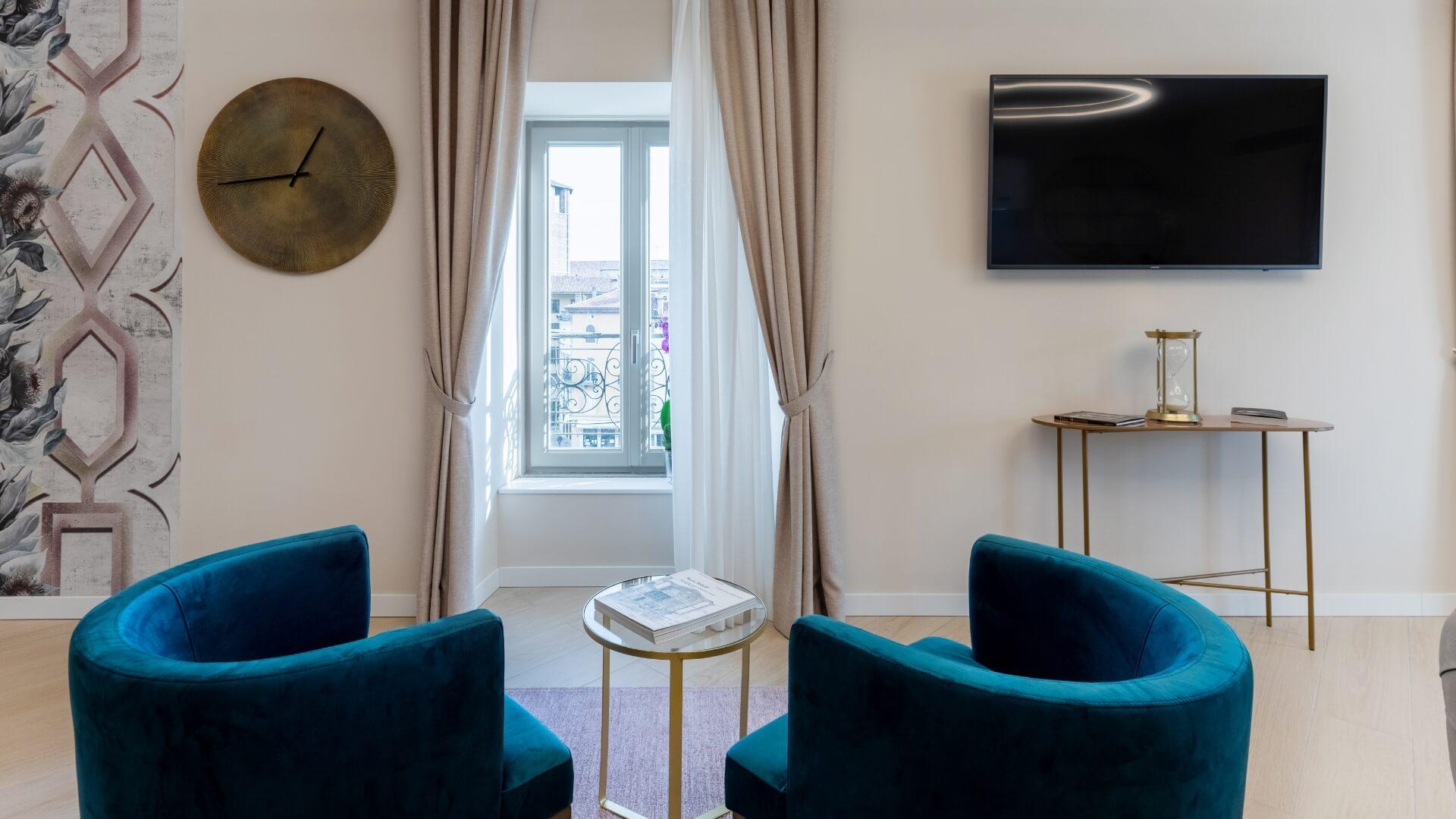 orianahomel en new-two-room-and-three-room-apartments-in-the-center-of-the-city-of-rome-turin-udine-verona 002